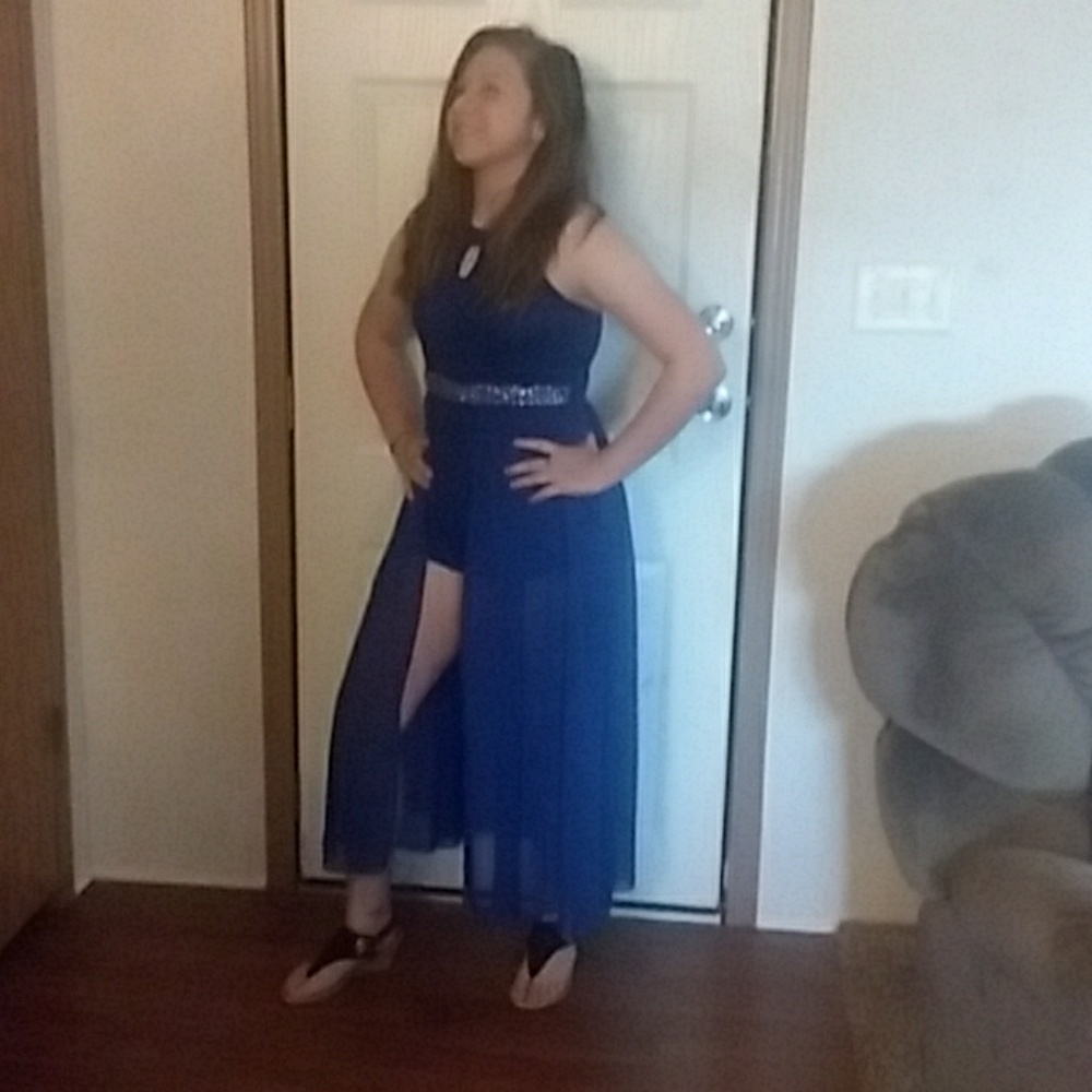 Girls dress